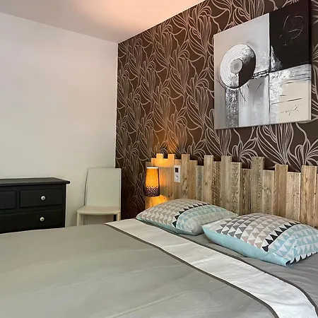 Apartment Pmr 2 Avec Parking, Proche Tram Angers