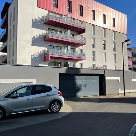 Pmr 2 Avec Parking, Proche Tram Ανζέρ