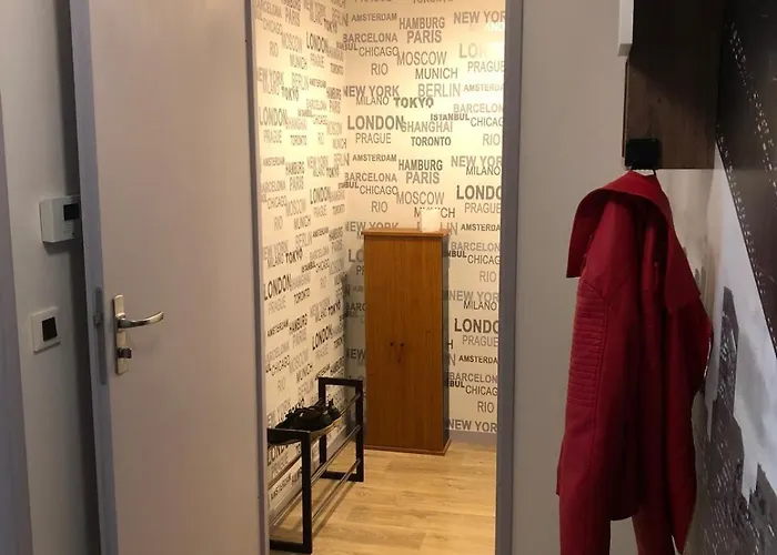 Daire 2 Bedrooms For 5 With Parking - Near Tram Angers