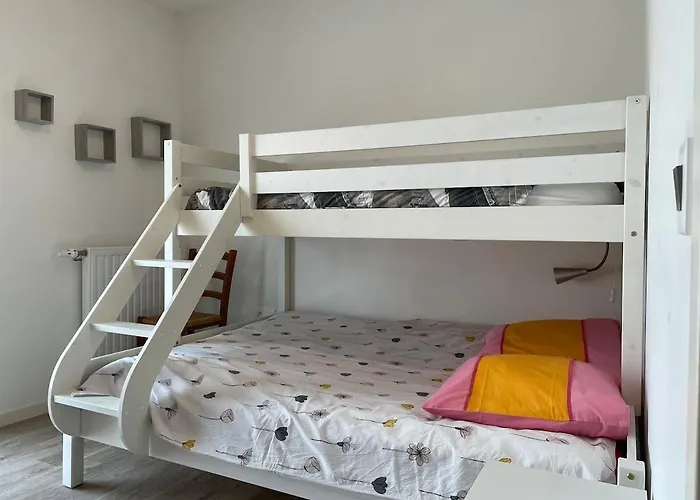 Apartment Pmr 2 Avec Parking, Proche Tram *