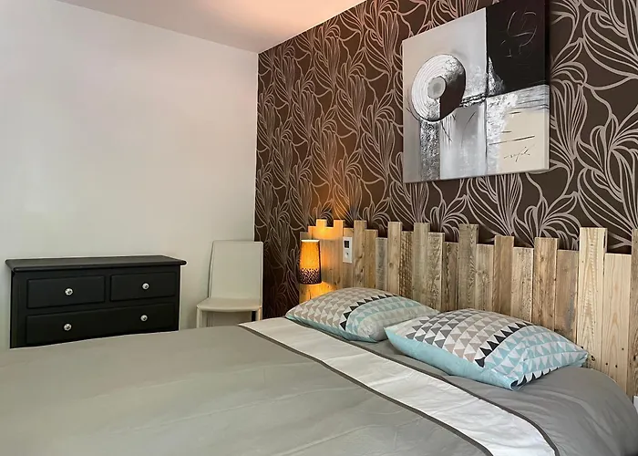 Apartment Pmr 2 Avec Parking, Proche Tram Angers